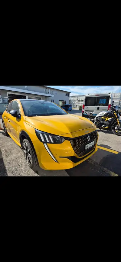 Peugeot e-208 GT Pack — Électrique performante, 52 000 km, leasing possible — Außenansicht