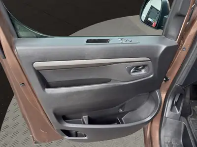 Citroën Spacetourer 1.6 BlueHDi Feel M — Monospace 8 places, fiable et bien équipé — Miniatur 12