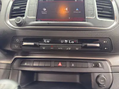 Citroën Spacetourer 1.6 BlueHDi Feel M — Monospace 8 places, fiable et bien équipé — Miniatur 16