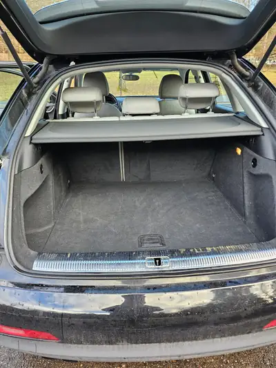 Audi Q3 2.0 TDI 140 — SUV compact robuste, sans sinistre, 178'000 km — Armaturenbrett