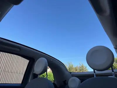 FIAT 500C 1.2 Lounge — Cabriolet élégant, entretien suivi, accident-free — Armaturenbrett