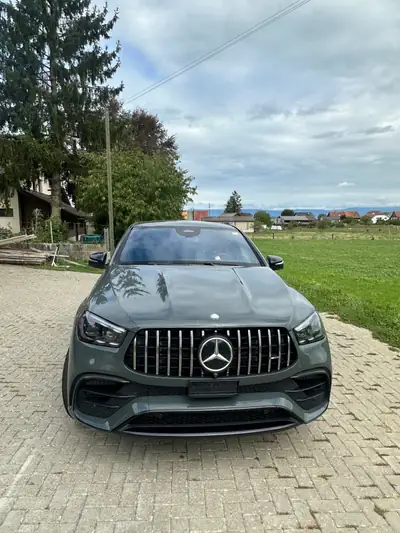 Mercedes-Benz GLE 63 S AMG 4matic+ — SUV haute performance, 634 ch et faible kilométrage — exterior view