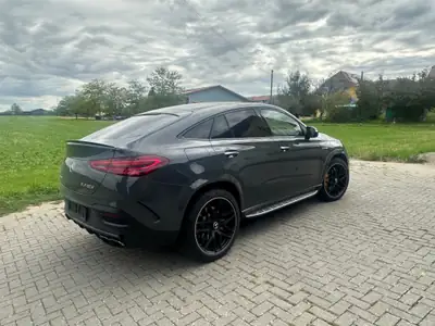 Mercedes-Benz GLE 63 S AMG 4matic+ — SUV haute performance, 634 ch et faible kilométrage — rear view