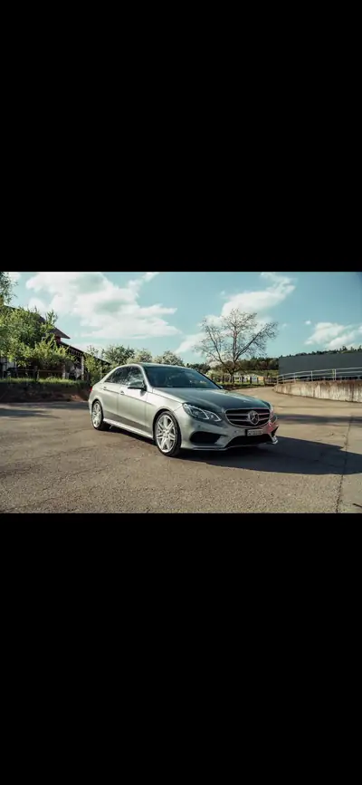 Mercedes-Benz E 350 CDI BlueTec — Berline premium diesel, 4x4 intelligent — side view