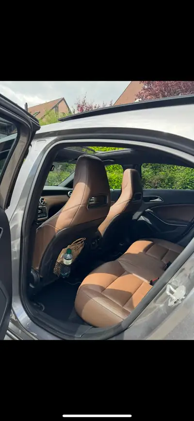 Mercedes-Benz A 220 — Berline compacte premium, boîte automatique, sans accident — detail
