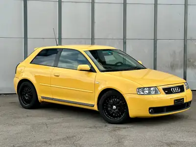 Audi S3 1.8 Turbo Quattro — Sportive légendaire, entretien impeccable et pneus hiver inclus — side view