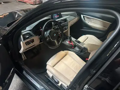 BMW 320d Step Tronic — Berline diesel fiable, entretien BMW, 110'000 km — dashboard