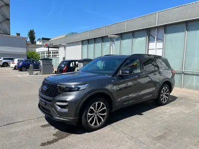 Ford Explorer 3.0 V6 Plug-in Hybrid ST-Line — SUV 7 places rechargeable, 129 900 km — Seitenansicht