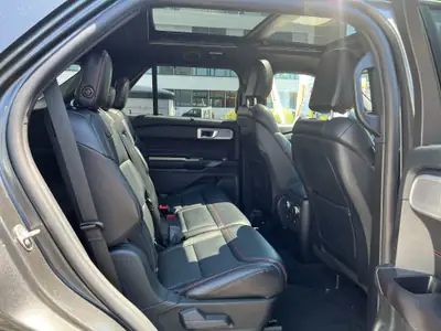 Ford Explorer 3.0 V6 Plug-in Hybrid ST-Line — SUV 7 places rechargeable, 129 900 km — Miniatur 8