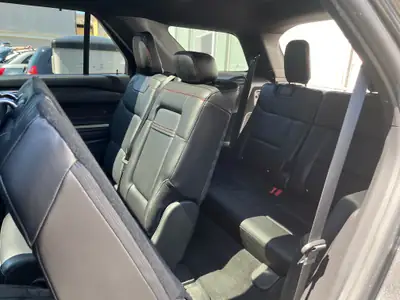 Ford Explorer 3.0 V6 Plug-in Hybrid ST-Line — SUV 7 places rechargeable, 129 900 km — Miniatur 10