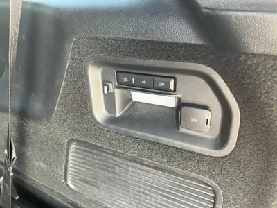 Ford Explorer 3.0 V6 Plug-in Hybrid ST-Line — SUV 7 places rechargeable, 129 900 km — Miniatur 13