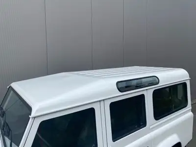 Land Rover Defender 110 TD4 — L'ultime 2.4 Puma, 50'600 km, histoire exemplaire — detail