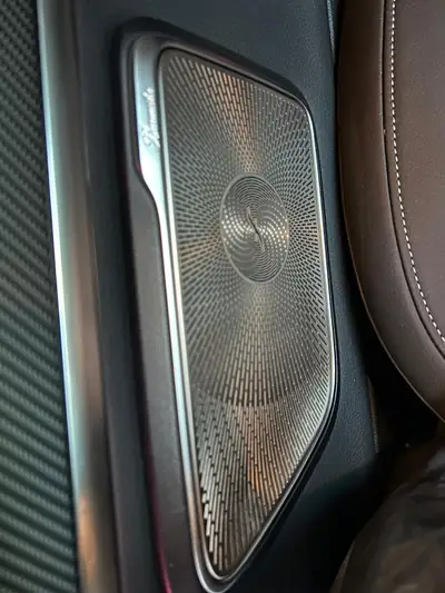 Mercedes-Benz V 300 d AMG 4Matic — Monospace premium 7 places, diesel performant — Thumbnail 13