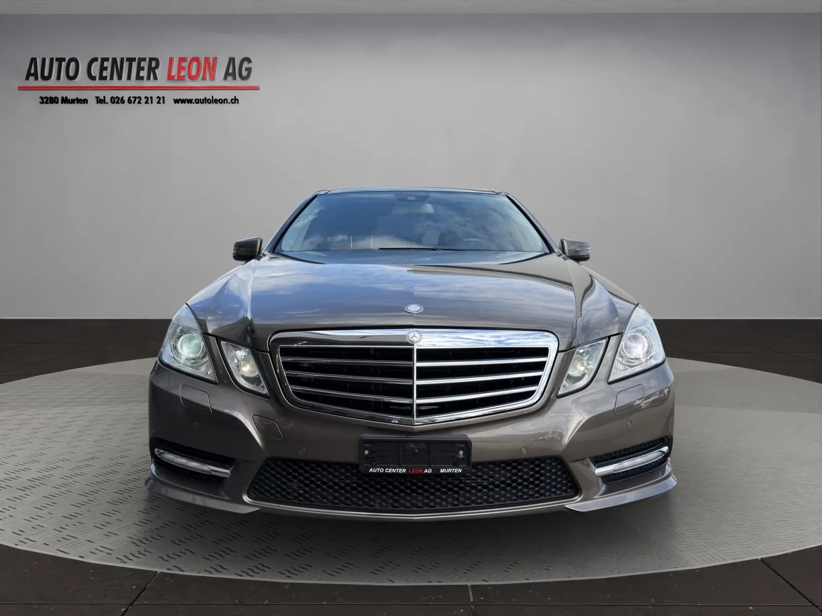 Mercedes-Benz E 500 CGI — Berline de prestige 408 ch, 4Matic intégral — vue extérieure