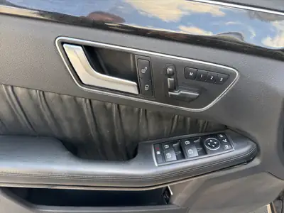 Mercedes-Benz E 500 CGI — Berline de prestige 408 ch, 4Matic intégral — Miniature 12