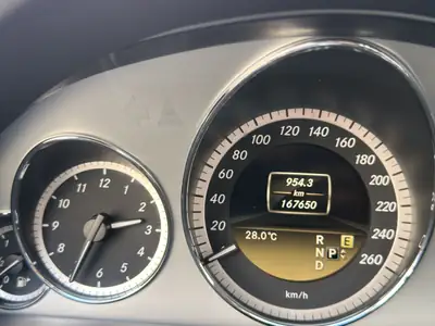 Mercedes-Benz E 500 CGI — Berline de prestige 408 ch, 4Matic intégral — Miniature 11