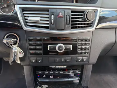 Mercedes-Benz E 500 CGI — Berline de prestige 408 ch, 4Matic intégral — Miniature 15