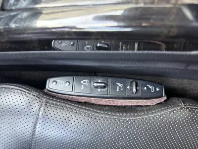 Mercedes-Benz E 500 CGI — Berline de prestige 408 ch, 4Matic intégral — Miniature 23
