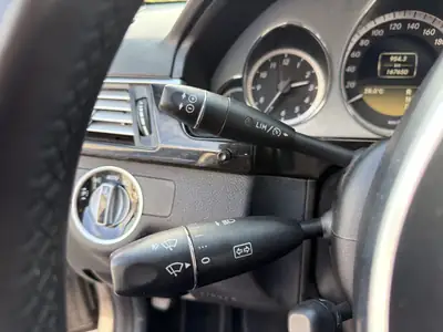 Mercedes-Benz E 500 CGI — Berline de prestige 408 ch, 4Matic intégral — Miniature 28