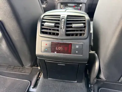 Mercedes-Benz E 500 CGI — Berline de prestige 408 ch, 4Matic intégral — Miniature 29