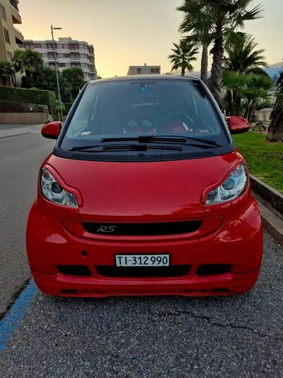 SMART FORTWO BRABUS RS 2007 — Coupé sportif compact, performance et caractère affirmé — side view