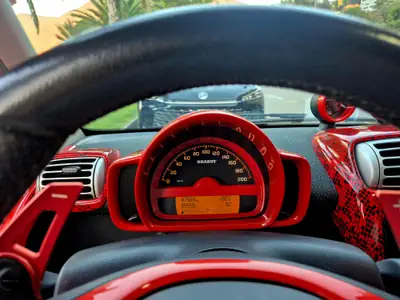 SMART FORTWO BRABUS RS 2007 — Coupé sportif compact, performance et caractère affirmé — interior