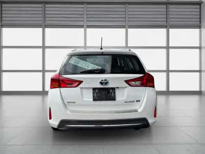 Toyota Auris Touring Sports 1.8 HSD — Monospace hybride économe, entretien complet — Detail