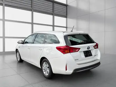 Toyota Auris Touring Sports 1.8 HSD — Monospace hybride économe, entretien complet — Miniatur 7