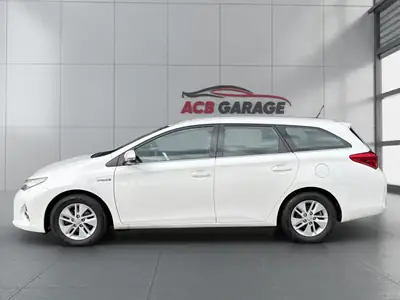 Toyota Auris Touring Sports 1.8 HSD — Monospace hybride économe, entretien complet — Miniatur 8