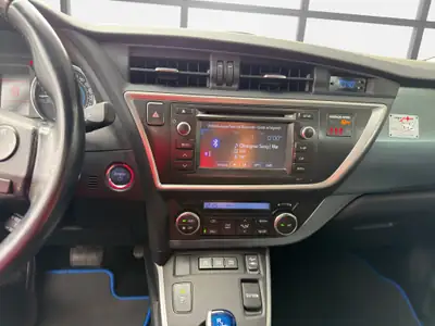 Toyota Auris Touring Sports 1.8 HSD — Monospace hybride économe, entretien complet — Miniatur 11