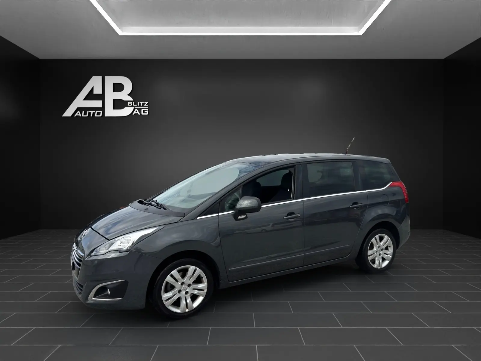 Peugeot 5008 2015 occasion Hunzenschwil — 2