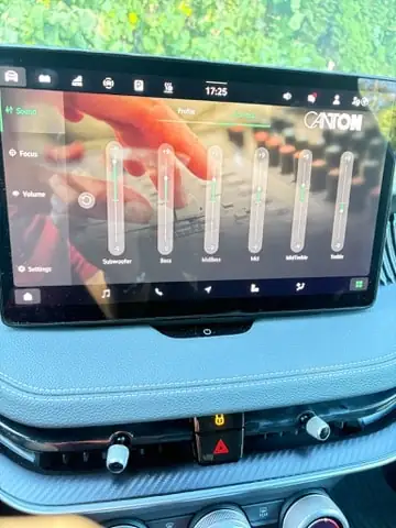 Škoda Superb 1.5 TSI PHEV Sportline — Berline break hybride rechargeable, 8000 km seulement — Thumbnail 11