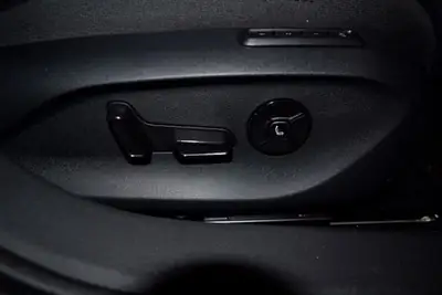 Škoda Superb 1.5 TSI PHEV Sportline — Berline break hybride rechargeable, 8000 km seulement — Thumbnail 13