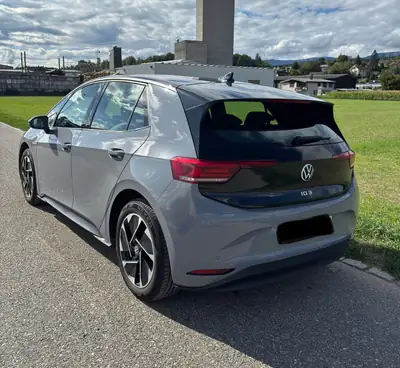 VW ID.3 Pro Performance Life — Électrique 204 ch, faible kilométrage, 4 pneus hiver inclus — arrière