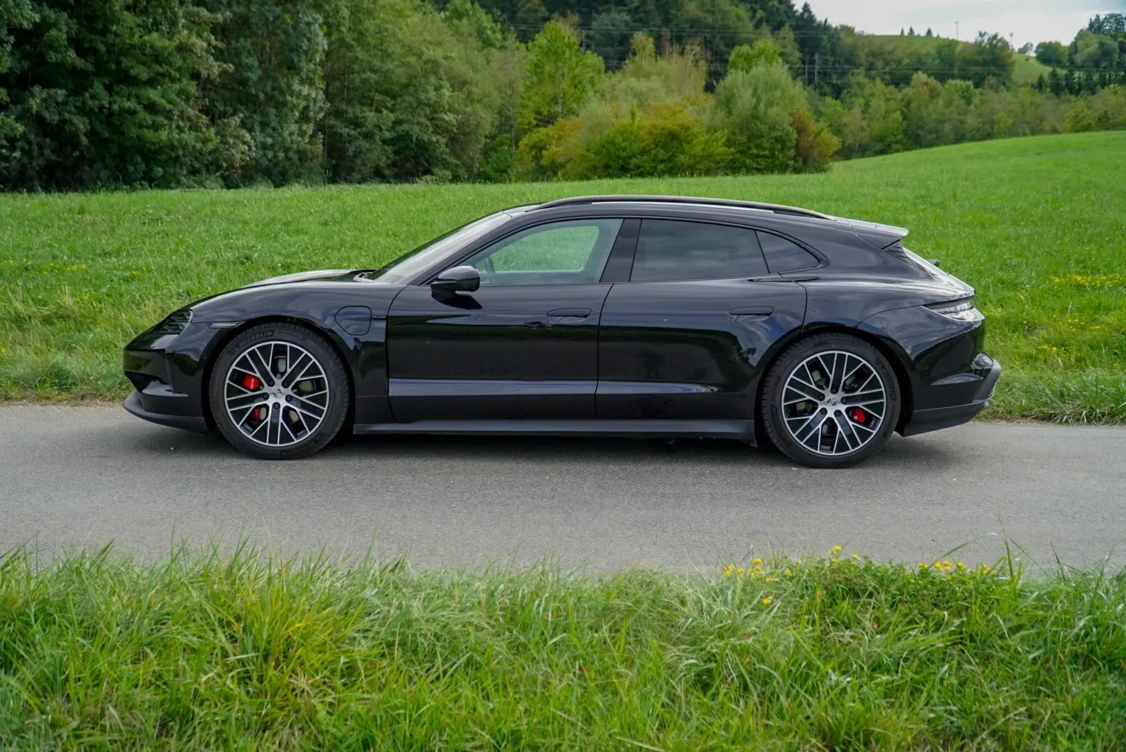 Porsche Taycan 2024 occasion Grandvaux — 5