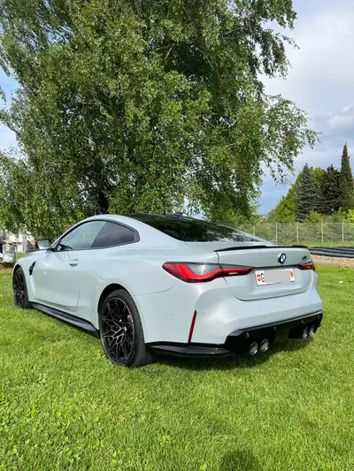 BMW M4 Competition xDrive — Coupé haute performance, 34 800 km seulement — dettaglio