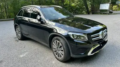 Mercedes-Benz GLC 250 Exclusive 4Matic — SUV premium tout-terrain, sans sinistre — vista esterna