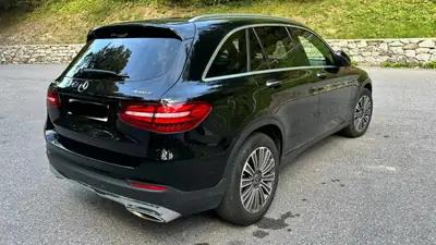 Mercedes-Benz GLC 250 Exclusive 4Matic — SUV premium tout-terrain, sans sinistre — fianco
