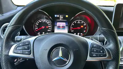 Mercedes-Benz GLC 250 Exclusive 4Matic — SUV premium tout-terrain, sans sinistre — Miniatura 7