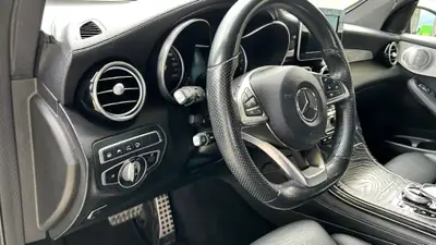 Mercedes-Benz GLC 250 Exclusive 4Matic — SUV premium tout-terrain, sans sinistre — Miniatura 8