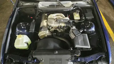 BMW 318i Cabriolet 1996 — Roadster emblématique, véhicule vétéran sans accident — Detail