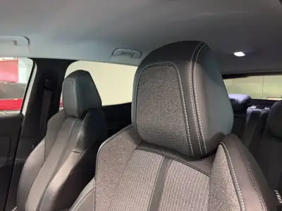 Peugeot 3008 1.2 PureTech Allure Pack — SUV dynamique, boîte automatique, faible kilométrage — Miniatur 15