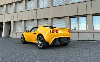 Lotus Elise 1.8 16V 111 S — Roadster légendaire, moteur Toyota, 49'000 km seulement — côté