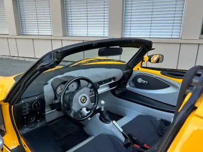 Lotus Elise 1.8 16V 111 S — Roadster légendaire, moteur Toyota, 49'000 km seulement — arrière