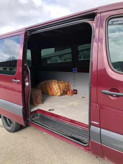 Mercedes-Benz Sprinter 3.0 V6 CDI — Utilitaire premium, 56'000 km seulement — détail