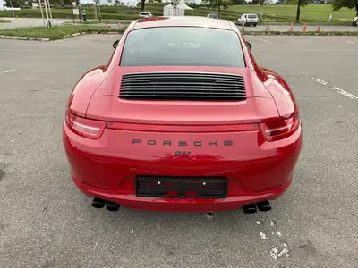 Porsche 911 3.8 Carrera 4 GTS PDK — Sportive légendaire, 41'000 km seulement — fianco
