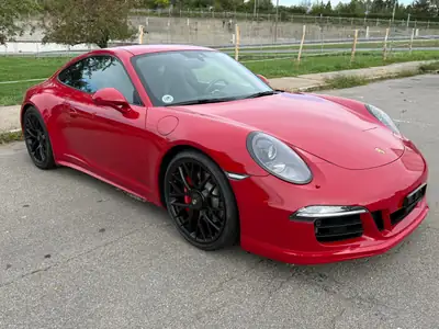 Porsche 911 3.8 Carrera 4 GTS PDK — Sportive légendaire, 41'000 km seulement — interni