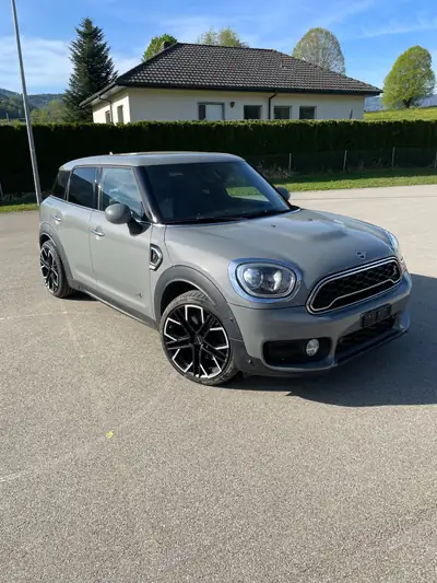 MINI Countryman 2.0 SD Cooper ALL4 — SUV compact diesel, 4x4 performant et économe — côté