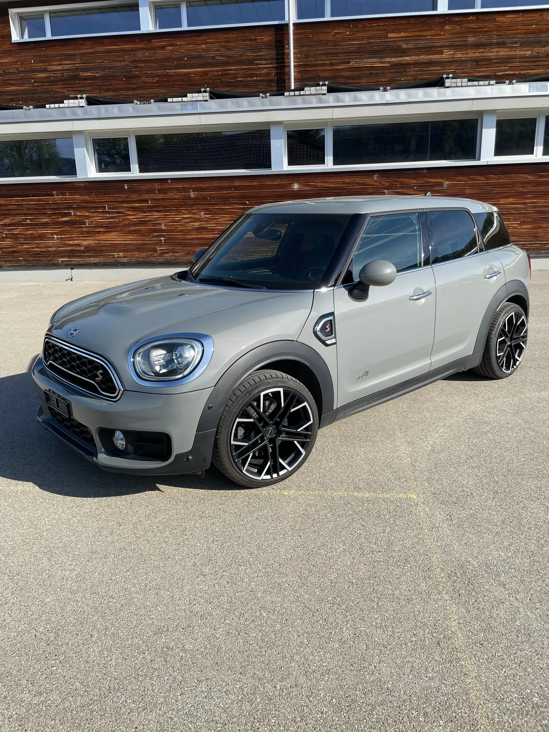 MINI Countryman 2.0 SD Cooper ALL4 — SUV compact diesel, 4x4 performant et économe