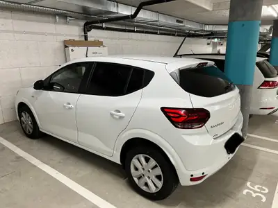 Dacia Sandero 1.0 TCe Expression — Citadine automatique, économique et bien équipée — side view